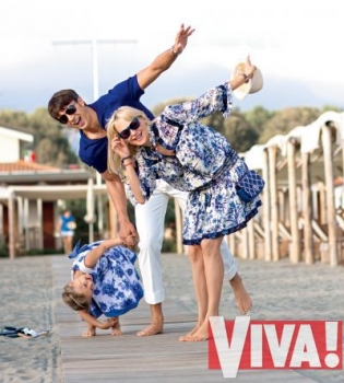 Александр Шовковский с женой и дочерью: фотосессия для Viva!