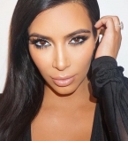 Беременная и голая: Ким Кардашьян полностью обнажилась