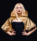 Alloise выпустила новую песню