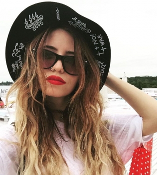 Надя Дорофеева станет мамой