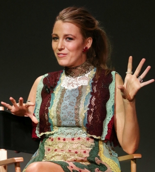 Блейк Лайвли фото