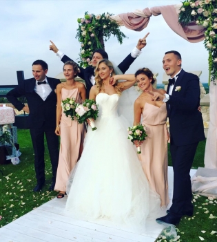 Сергей Притула женился на красавице-блондинке из Донецка