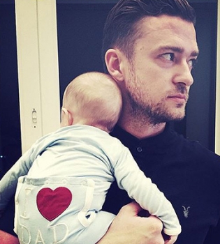 Джессика Бил: &quot;Джастин Тимберлейк не поет сыну колыбельные&quot;