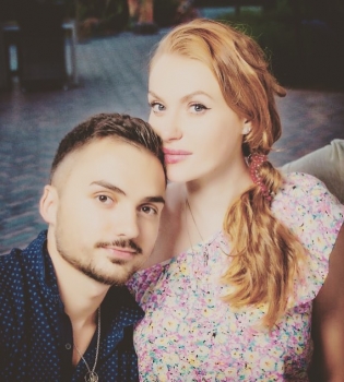 Слава из группы Неангелы беременна во второй раз