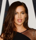 Интригующий тандем: что делают полуголая Ирина Шейк и Канье Уэст в новом видео?