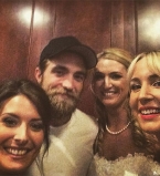 Неожиданный гость: Роберт Паттинсон посетил свадьбу поклонников