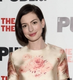 Энн Хэтэуэй призналась, что теряет роли из-за актрис помоложе