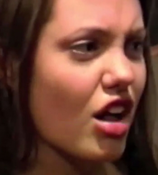 Анджелина Джоли видео с репетиции