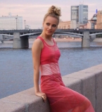 Глюкоза дала советы по уходу за лицом