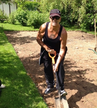 Александр Буйнов опроверг слухи о рецидиве