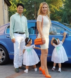 По-семейному: Камалия отпраздновала двухлетие своих дочерей