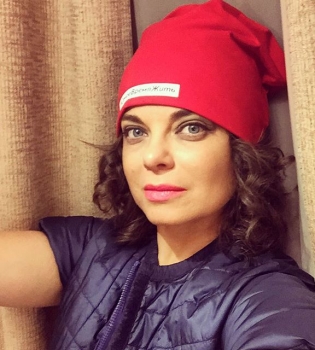 Чем природа наградила: Королева показала свою грудь