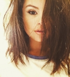 Сверхоткровенно: Селена Гомес полностью разделась для обложки нового альбома