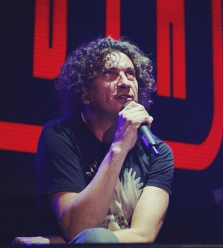 Посмертно: Фанаты &laquo;Скрябина&raquo; просят президента присвоить ему звание народного артиста