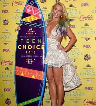 Бритни Спирс закрутила роман с бывшим парнем Деми Мур