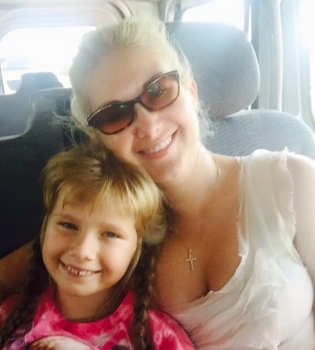 Катя Бужинская и ее дочь