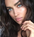 Неподражаемая Ирина Шейк стала главной звездой показа Diane Von Furstenberg