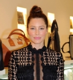 Супруга Джастина Тимберлейка займется сексуальным образованием женщин