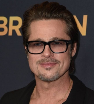 Радости для богатых: Брэд Питт купил коллекционный мотоцикл за 400 тысяч долларов