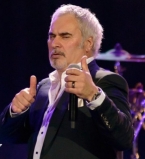 Валерий Меладзе и Альбина Джанабаева впервые поделились подробностями семейно жизни