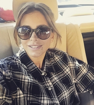 Не для прессы: Ани Лорак рассказала, почему скрывает свою дочь