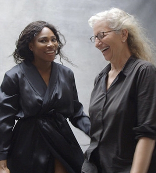 Наталья Водянова, Йоко Оно, Серена Уильямс: звезды позируют для легендарного календаря Pirelli