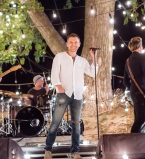 Океан Ельзи сняли потрясающий клип о пенсионерах в Украине