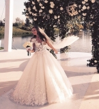 Бывший муж МакSим женился на дочери депутата