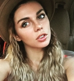 Анна Седокова беременна третьим ребенком?