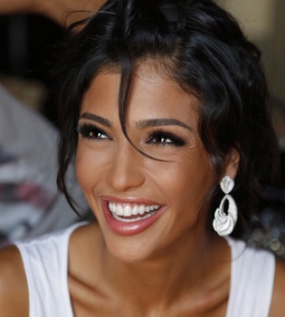 Санта Димопулос вышла замуж