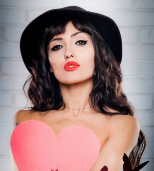 Анна Добрыднева презентовала новый клип