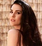 Маша Ефросинина остригла длинные волосы