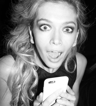 Вера Брежнева рассказала, как заработала первые деньги