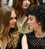 Кара Делевинь хочет узаконить свои отношения с девушкой - СМИ