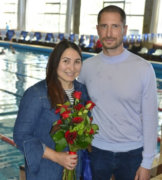 Денис Силантьев открыл школу плавания для детей