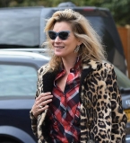 Стильная Кейт Мосс покорила публику леопардовым нарядом