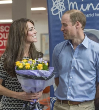 Встреча со студентами: Кейт Миддлтон и принц Уильям посетили Колледж Харроу