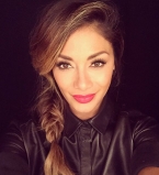 Большой друг: Николь Шерзингер позирует с Шакилом О'Нилом