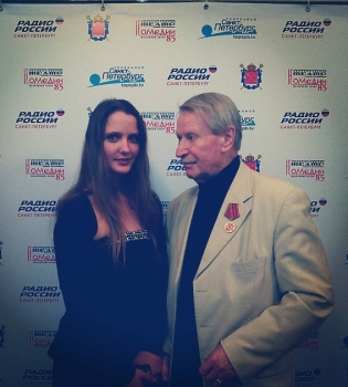 Молодая жена 85-летнего Ивана Краско беременна?