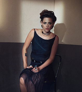 Кристен Стюарт полностью обнажилась для фотопроекта Марио Тестино