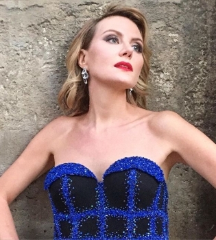 Фотофакт: Рената Литвинова сменила цвет волос