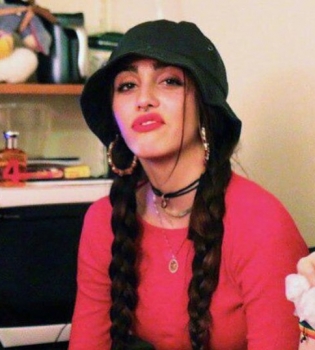 19-летняя дочь Мадонны набила татуировку в честь родителей