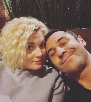 В ожидании чуда: Стас Костюшкин появился на публике с беременной женой