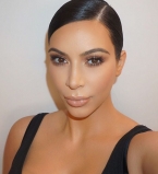 Беременная Ким Кардашьян шокирует располневшей фигурой