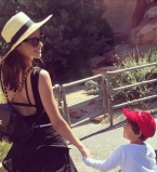 Миранда Керр показала трогательный подарок от четырехлетнего сына