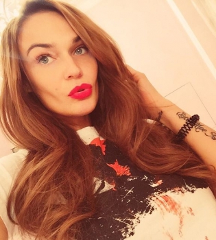 Алена Водонаева во второй раз вышла замуж?