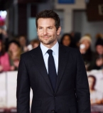 Берегитесь, женщины: возлюбленный Ирины Шейк покорил публику на кинопремьере в Лондоне