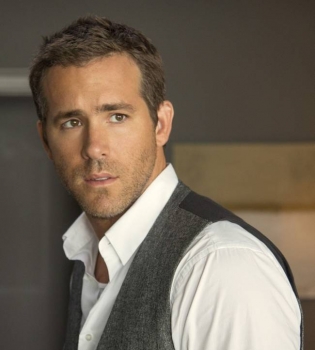 Семейная трагедия: умер отец Райана Рейнольдса