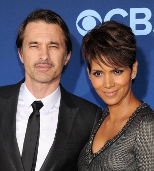 Стало известно, с кем останутся дети Холли Берри и Оливье Мартинеса после развода