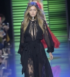 Мечты сбываются: Джиджи Хадид едва не расплакалась, получив желаемую работу